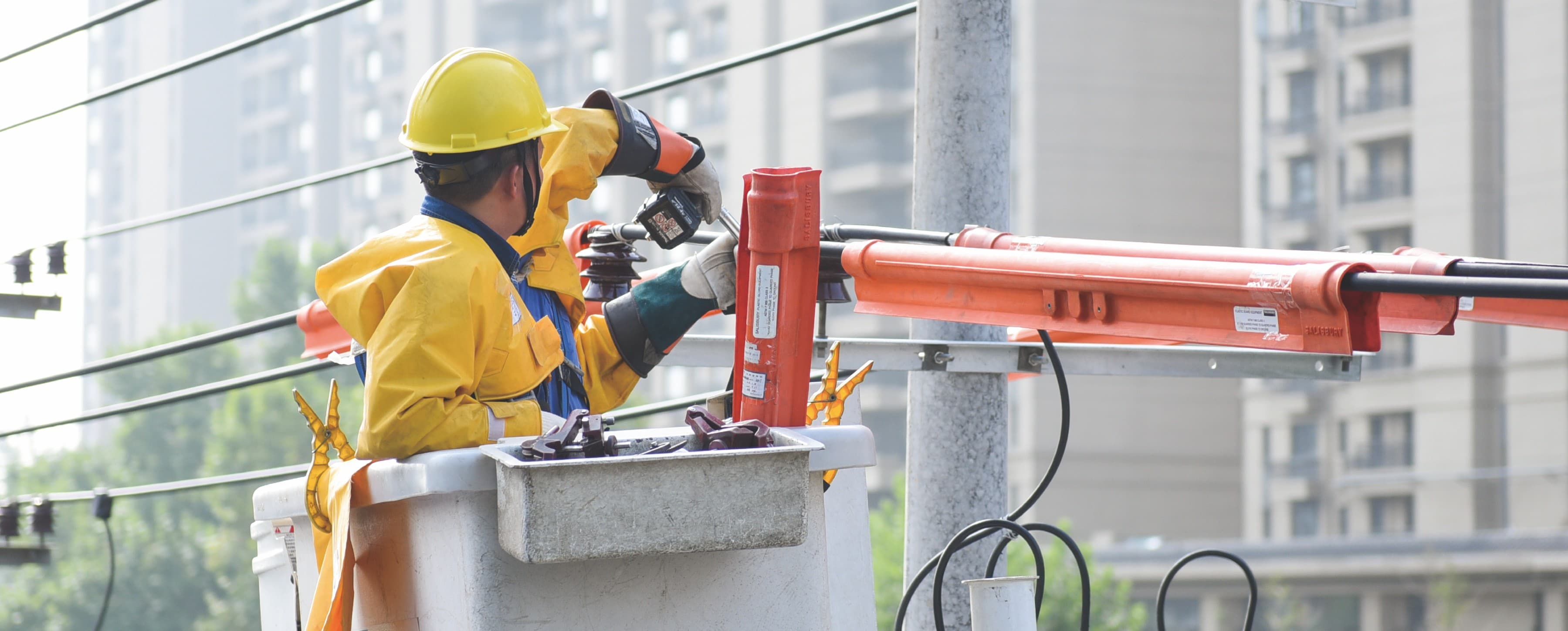 不停电作业装备